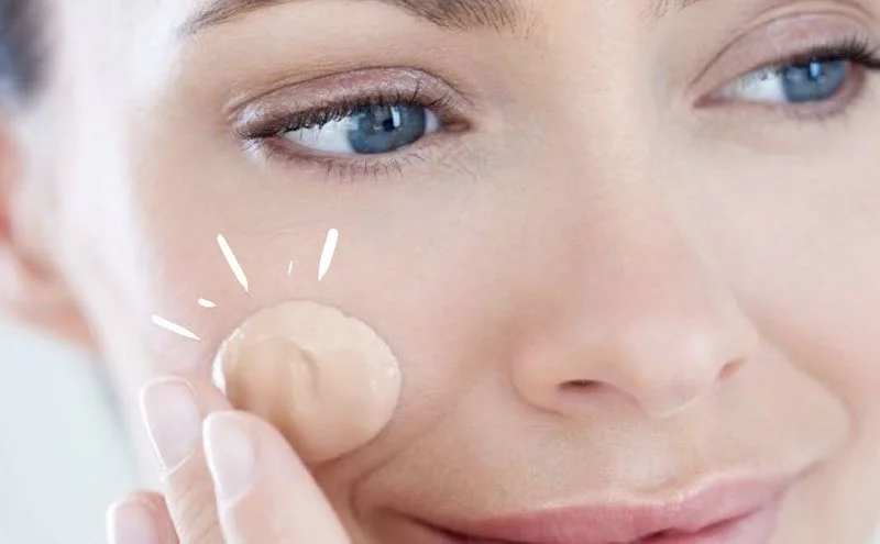 چه رنگ کرم پودر با پوست من سازگاری دارد ؟