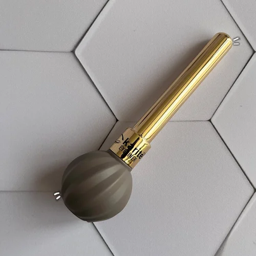 خط چشم مدل کوزه ای کاریته / Karite